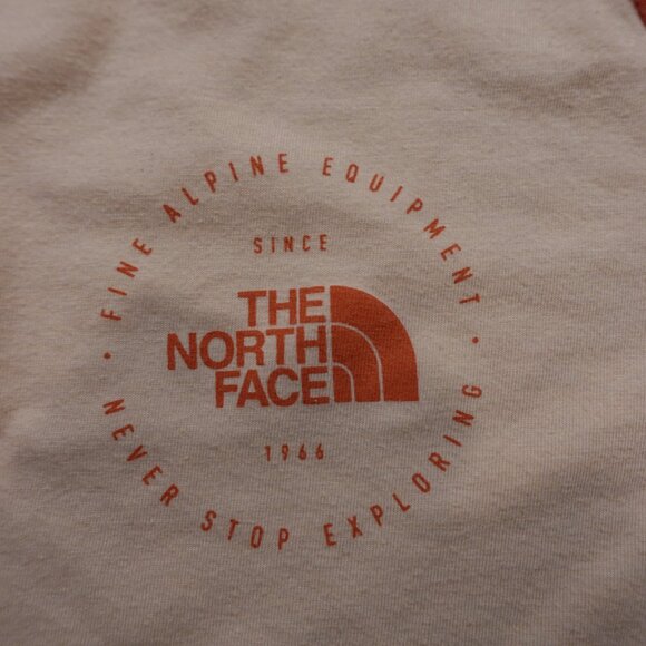 The North Face Raglan 3/4 Sleeve Logo Tee Women’s XL Cream Coral Outdoor Casual - Picture 2 of 10